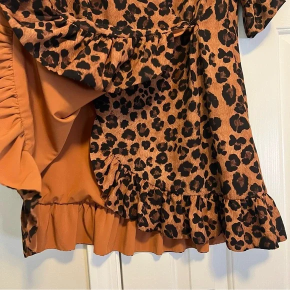 Gianni Bini Leopard V-Neck Tunic/Dress Small Wrap dress - Picture 11 of 13